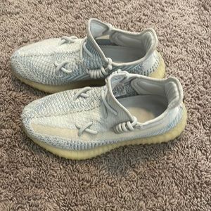 Yeezy 350 cloud white size 6.5